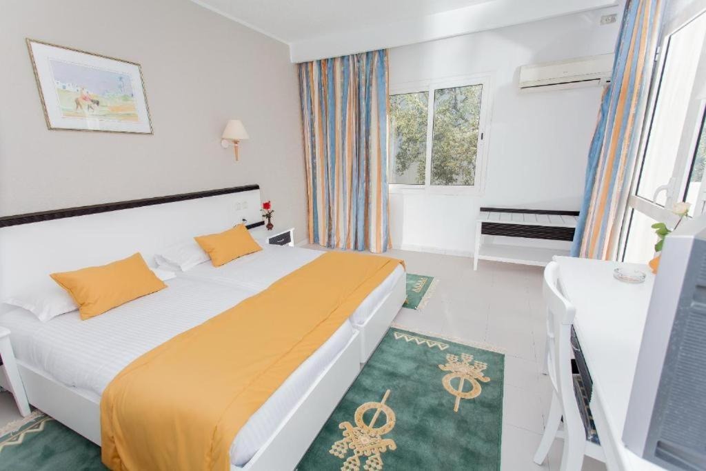 هتل المرادی کلاب سلیما حمامت